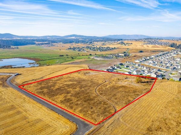 14XX S Henry Rd, Greenacres, WA 99016