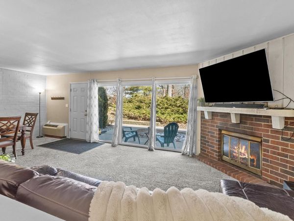 92 Red Chimney ROAD, Unit 3, Lake Geneva, WI 53147