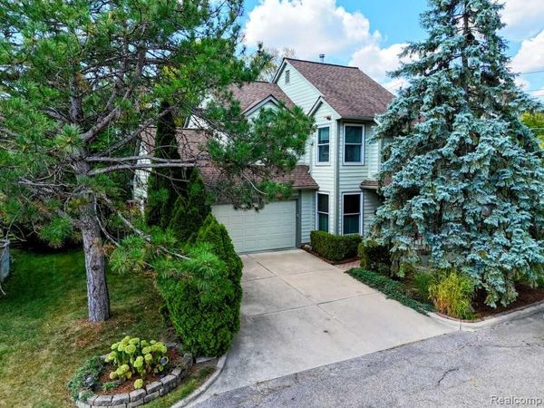 1900 Landmark Court, Ann Arbor, MI 48103