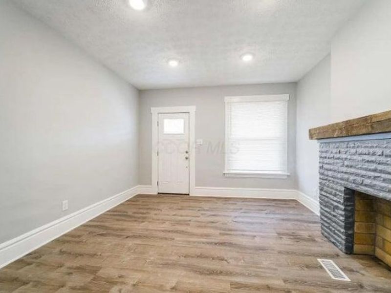 519-521 E Deshler Avenue , Columbus, OH 43206 Photo 12