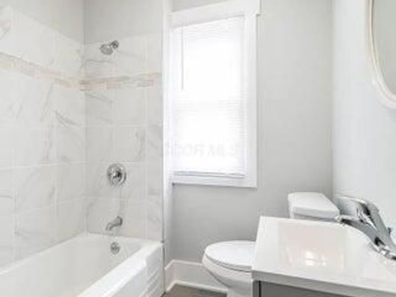 519-521 E Deshler Avenue , Columbus, OH 43206 Photo 13