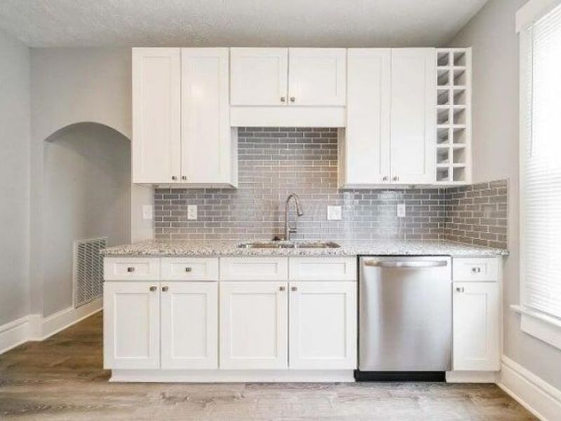 519-521 E Deshler Avenue , Columbus, OH 43206 Photo 5