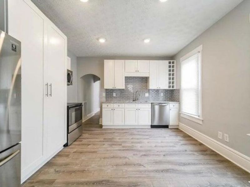 519-521 E Deshler Avenue , Columbus, OH 43206 Photo 6