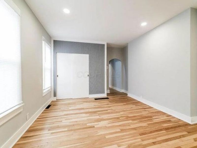 519-521 E Deshler Avenue , Columbus, OH 43206 Photo 9