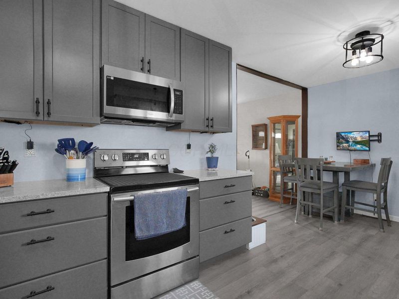 3851 Wade Road, Columbus, OH 43232 Photo 11