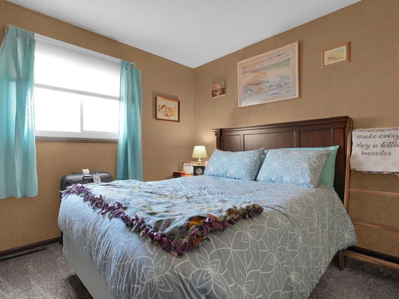 3851 Wade Road, Columbus, OH 43232 Photo 14