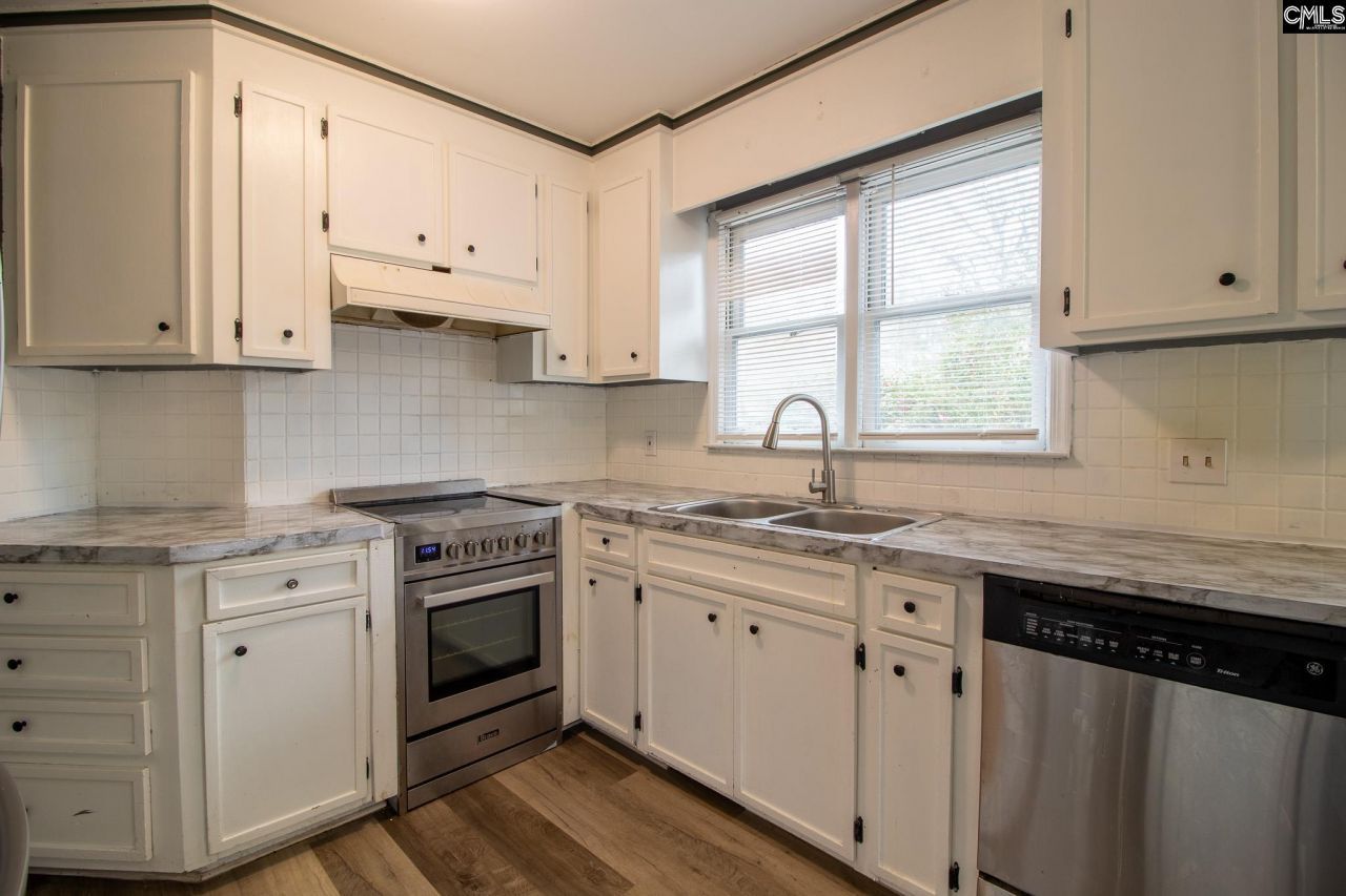 159 Darian Drive  Photo 10