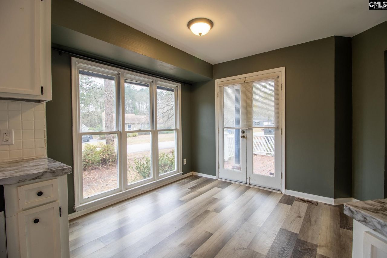 159 Darian Drive  Photo 11