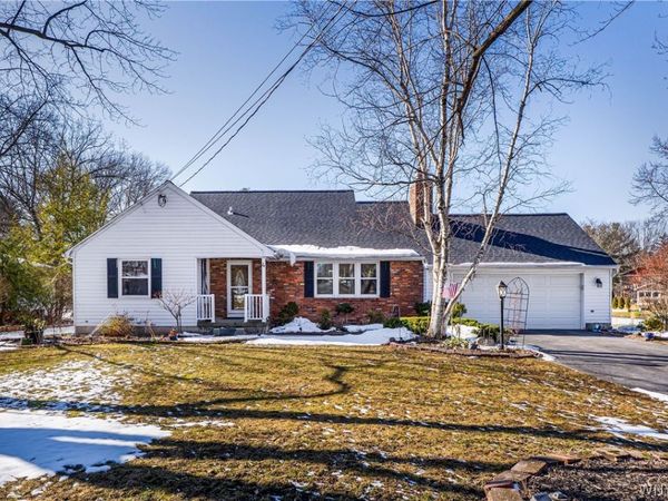 4 Old Orchard Lane , Accord, NY 14127