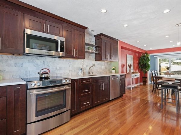 2 Wedge Court, Unit 2, North Reading, MA 01864