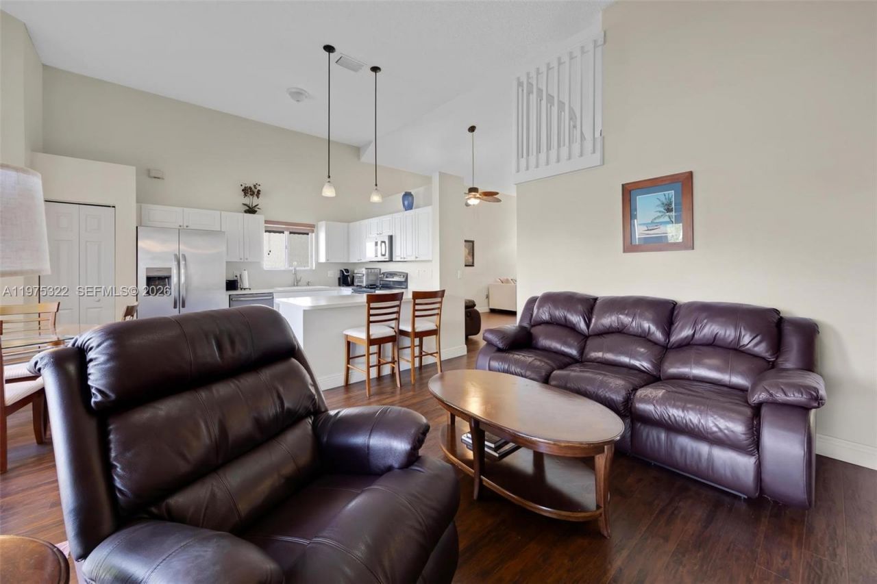 2002 SE 17th Ave , Homestead, FL 33035 Photo