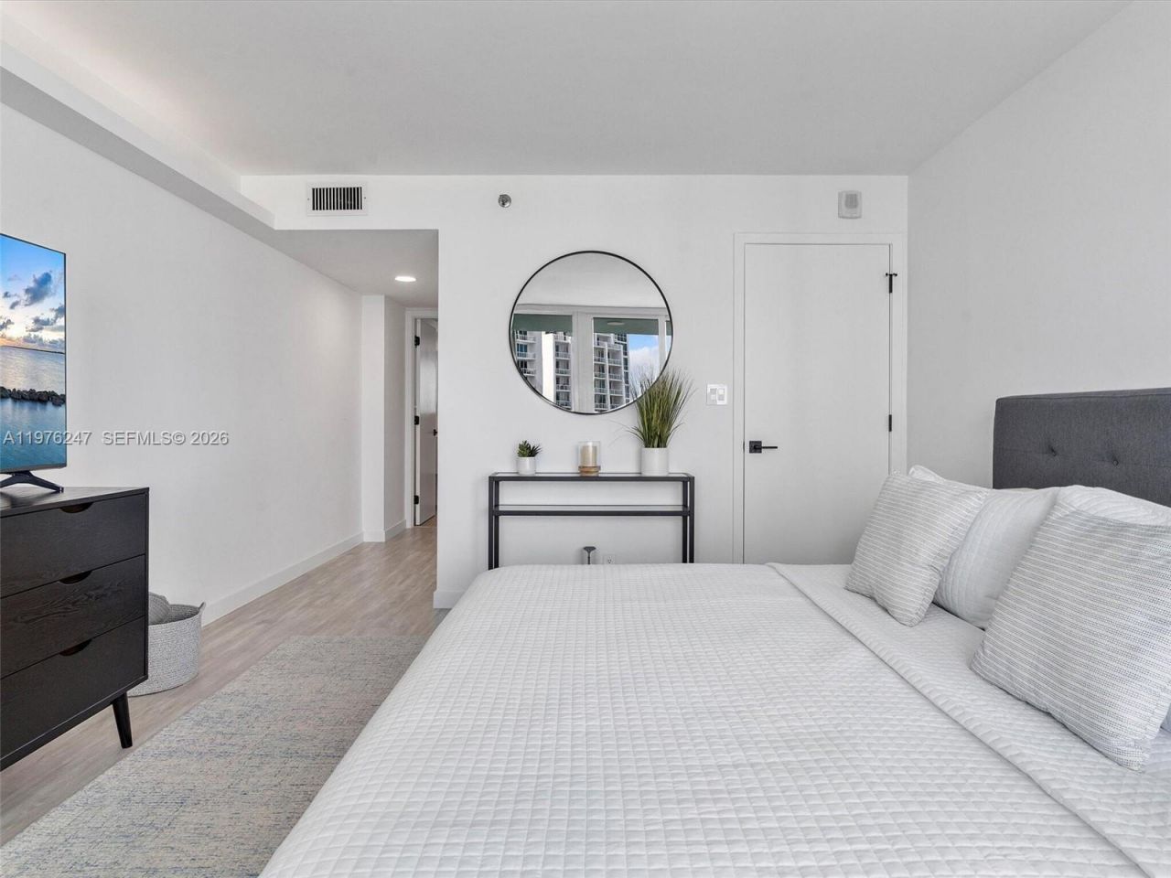 400 S Pointe Dr, Unit 2308, Miami Beach, FL 33139 Photo