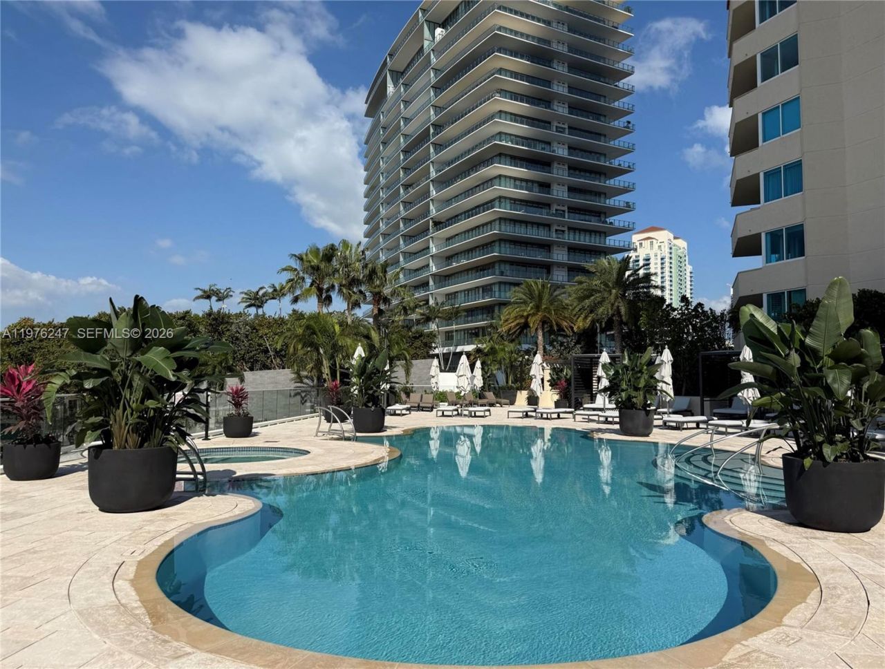 400 S Pointe Dr, Unit 2308, Miami Beach, FL 33139 Photo