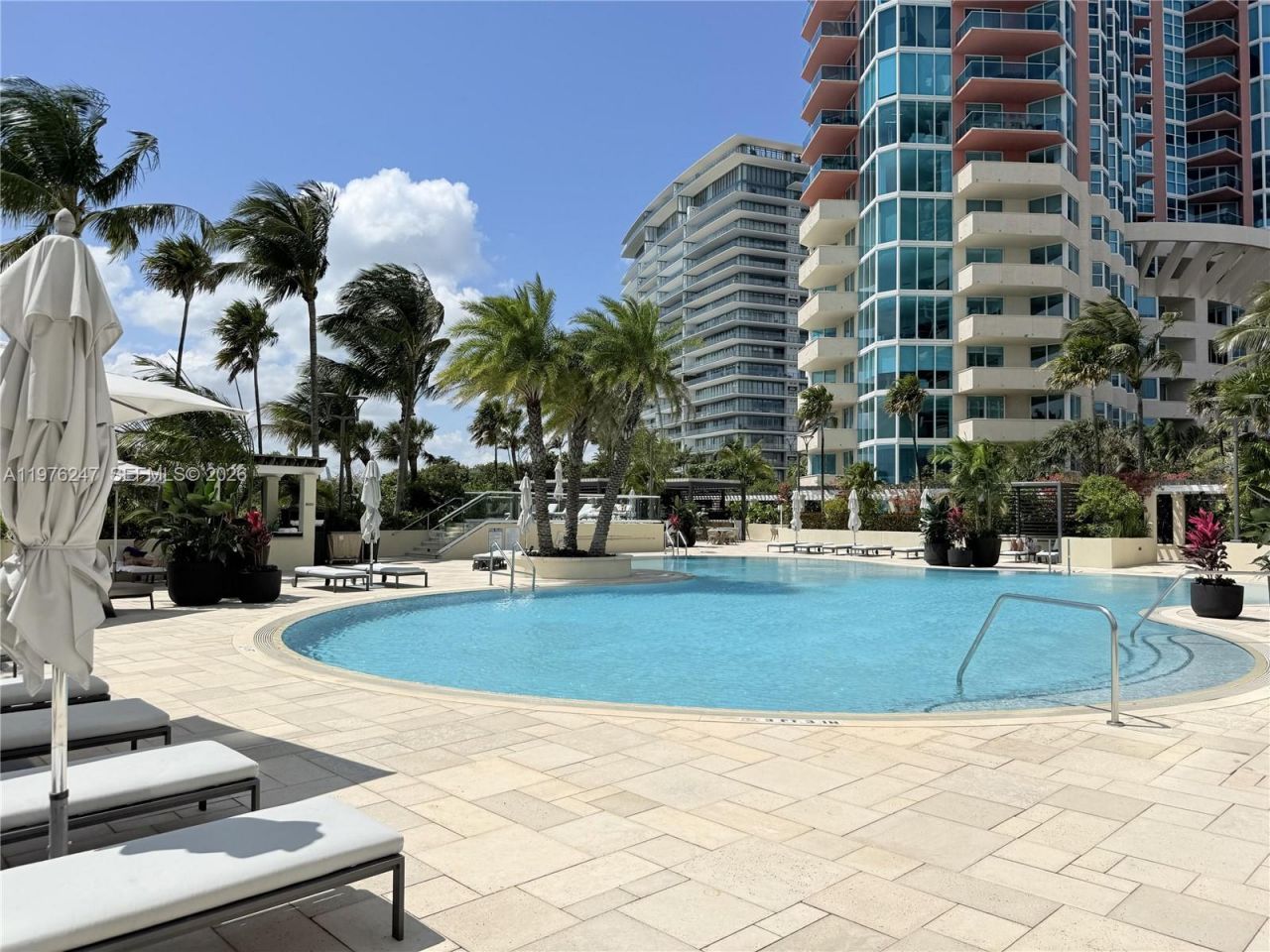 400 S Pointe Dr, Unit 2308, Miami Beach, FL 33139 Photo