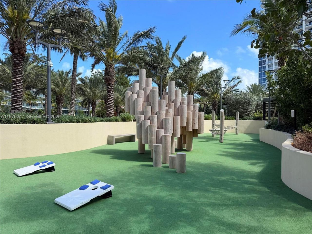 400 S Pointe Dr, Unit 2308, Miami Beach, FL 33139 Photo