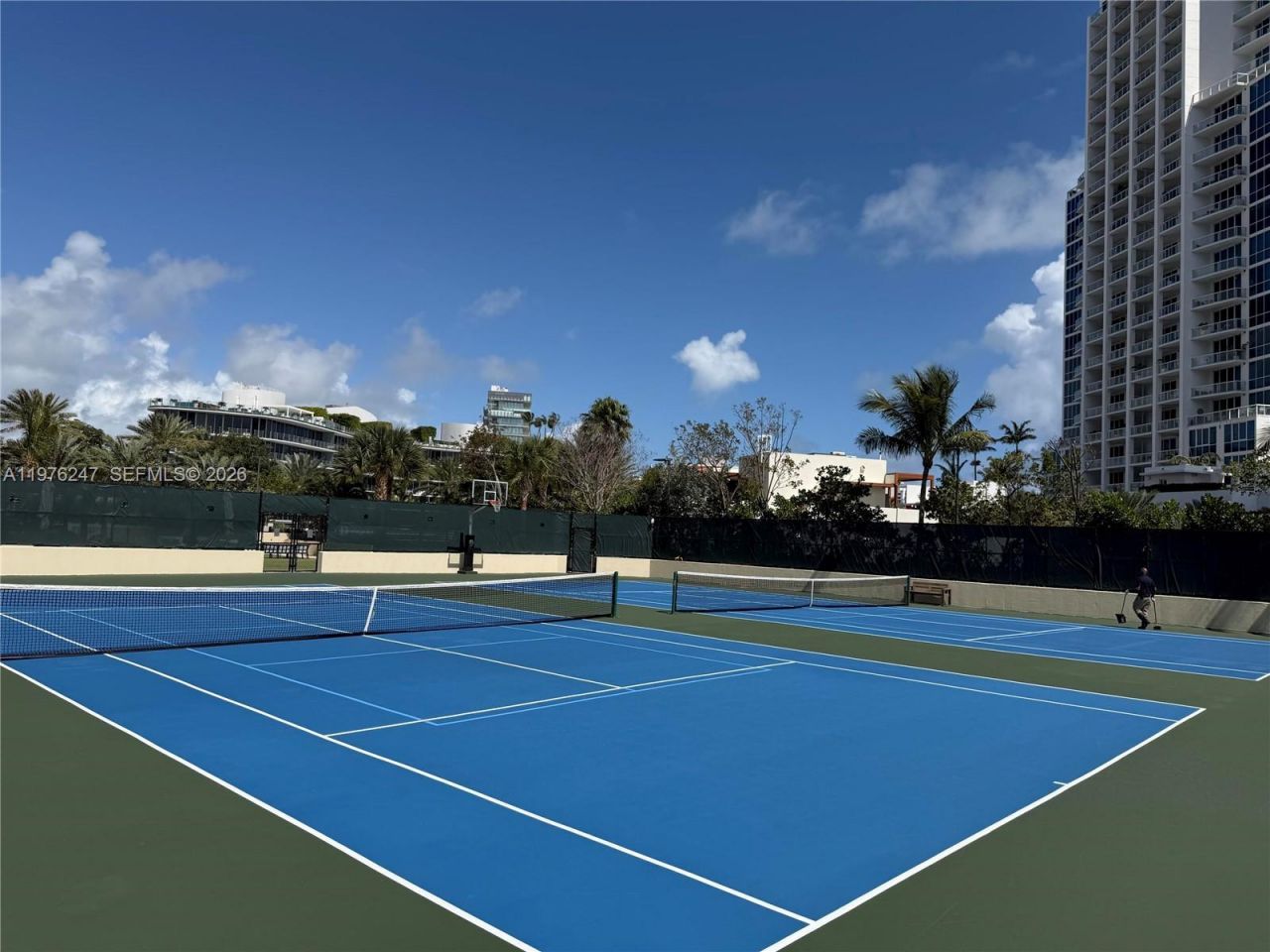 400 S Pointe Dr, Unit 2308, Miami Beach, FL 33139 Photo