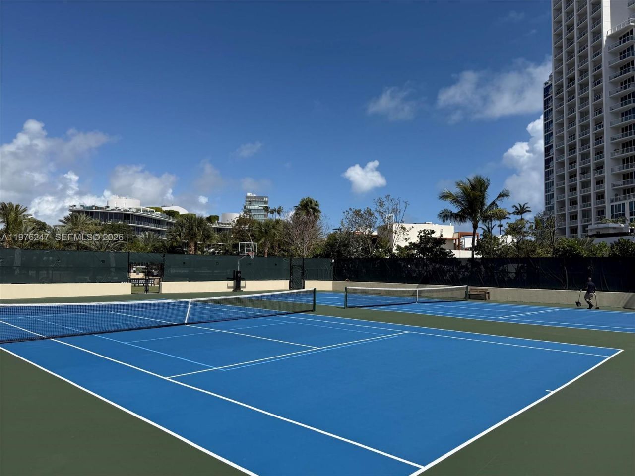 400 S Pointe Dr, Unit 2308, Miami Beach, FL 33139 Photo