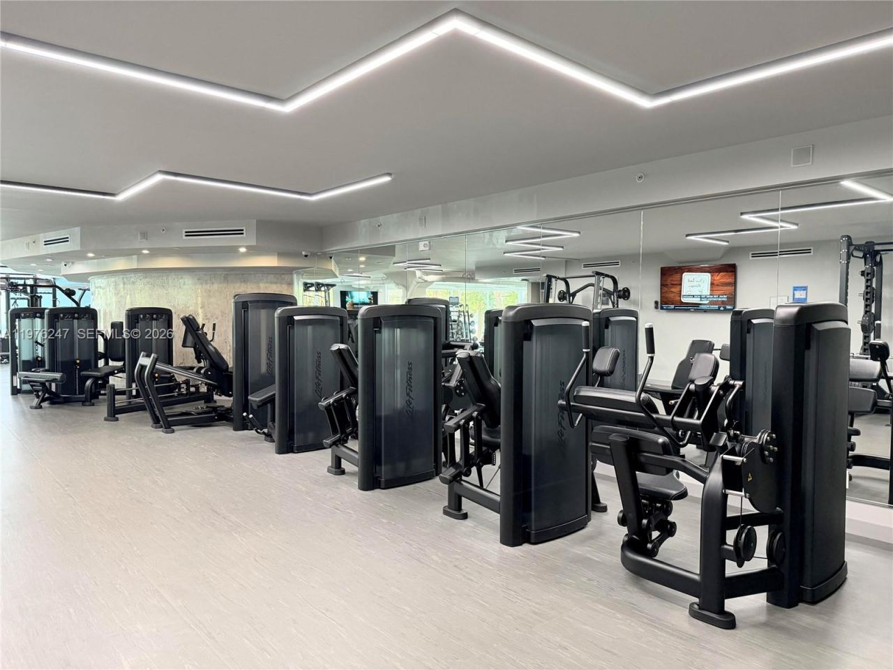 400 S Pointe Dr, Unit 2308, Miami Beach, FL 33139 Photo