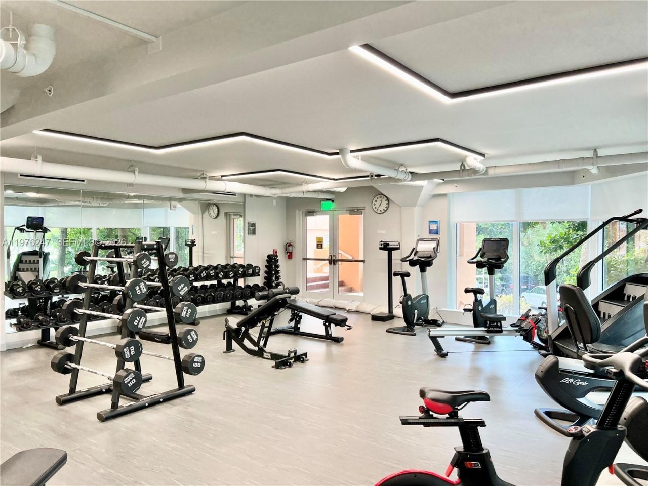 400 S Pointe Dr, Unit 2308, Miami Beach, FL 33139 Photo