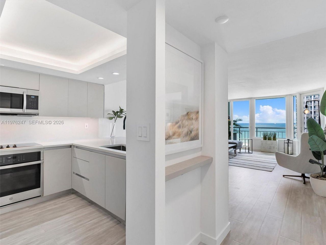 400 S Pointe Dr, Unit 2308, Miami Beach, FL 33139 Photo