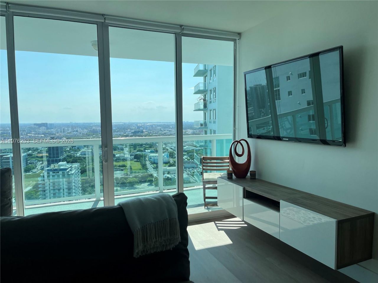 1800 N Bayshore Dr , Unit 3810, Miami, FL 33132 Photo