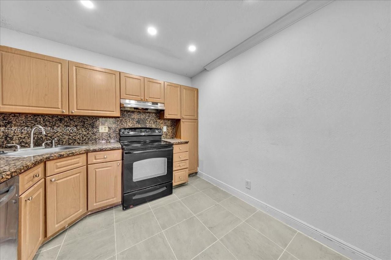 3814 Coral Tree Cir , Unit 3814, Coconut Creek, FL 33073 Photo