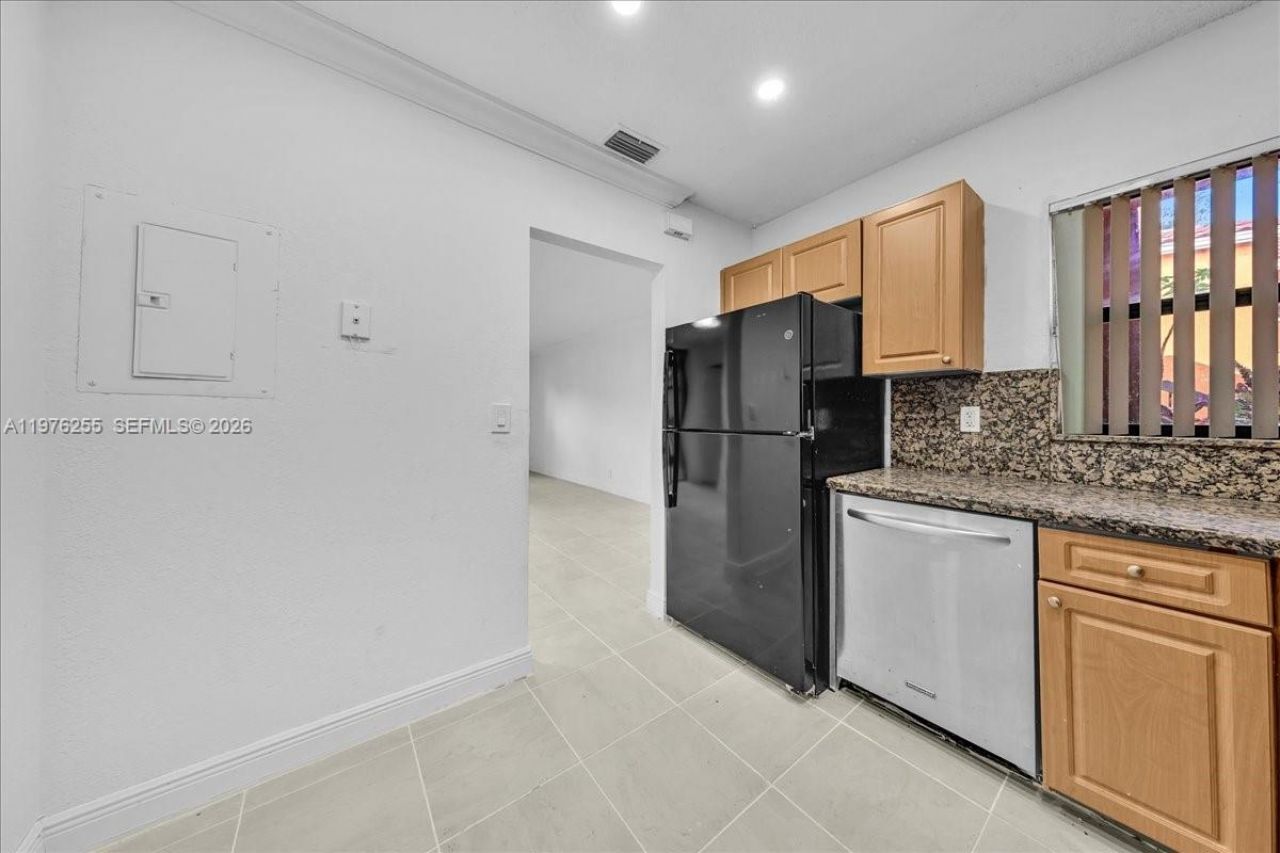 3814 Coral Tree Cir , Unit 3814, Coconut Creek, FL 33073 Photo