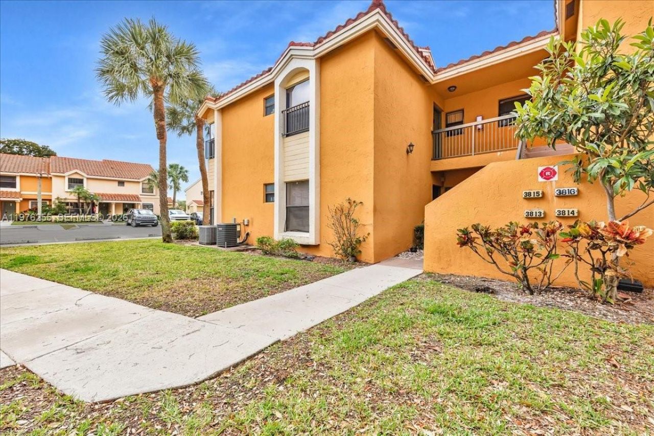 3814 Coral Tree Cir , Unit 3814, Coconut Creek, FL 33073 Photo