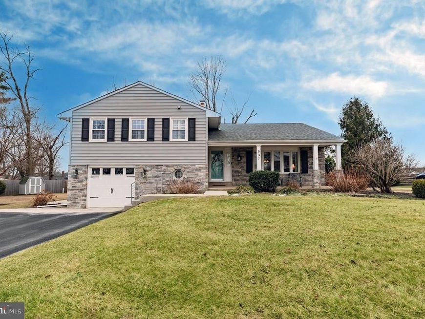 931 Denston Drive, Ambler, PA 19002 Main Photo