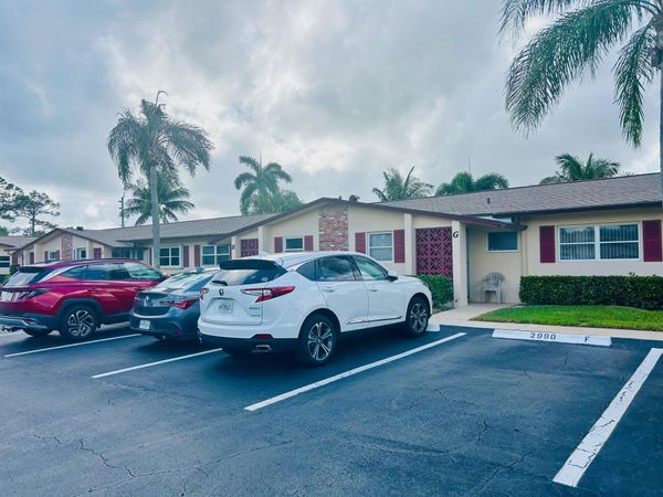 2990 Crosley Drive E, Unit G, West Palm Beach, FL 33415