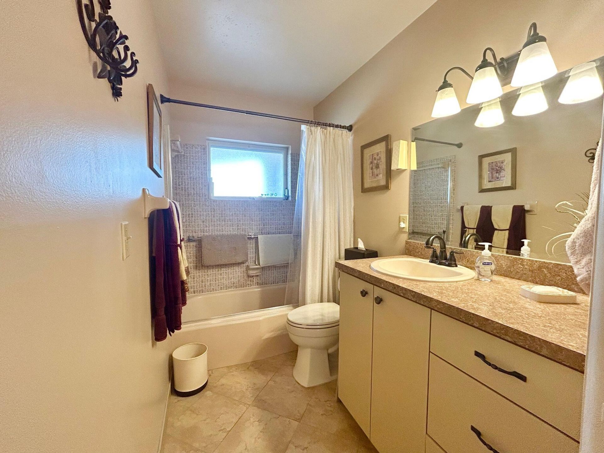 2990 Crosley Drive E, Unit G, West Palm Beach, FL 33415 Photo