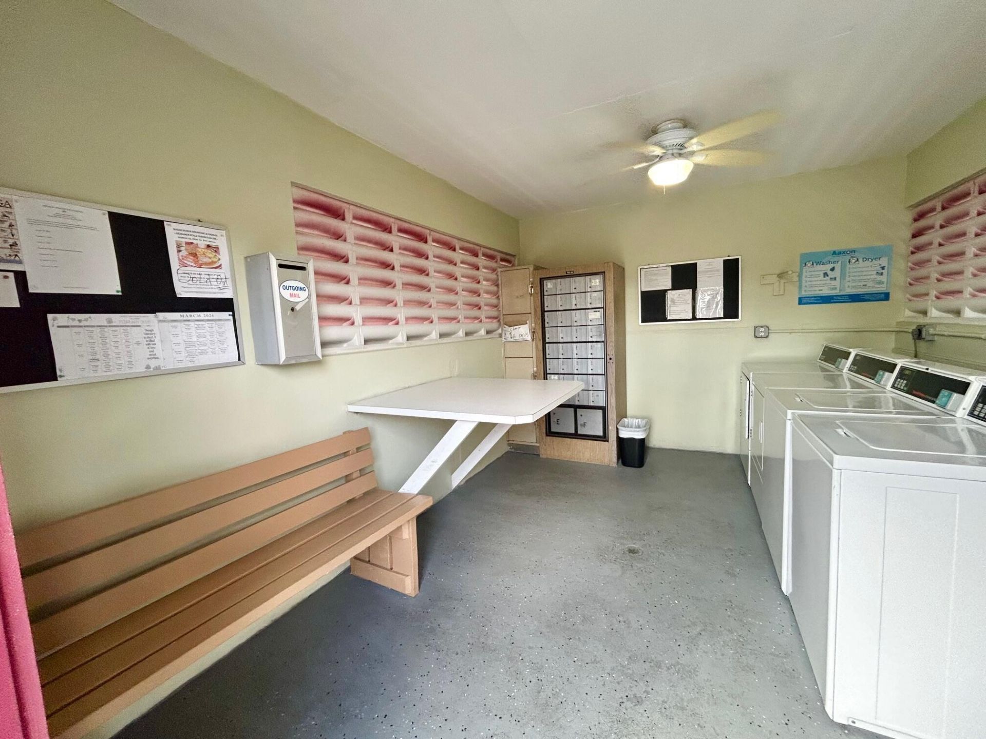 2990 Crosley Drive E, Unit G, West Palm Beach, FL 33415 Photo