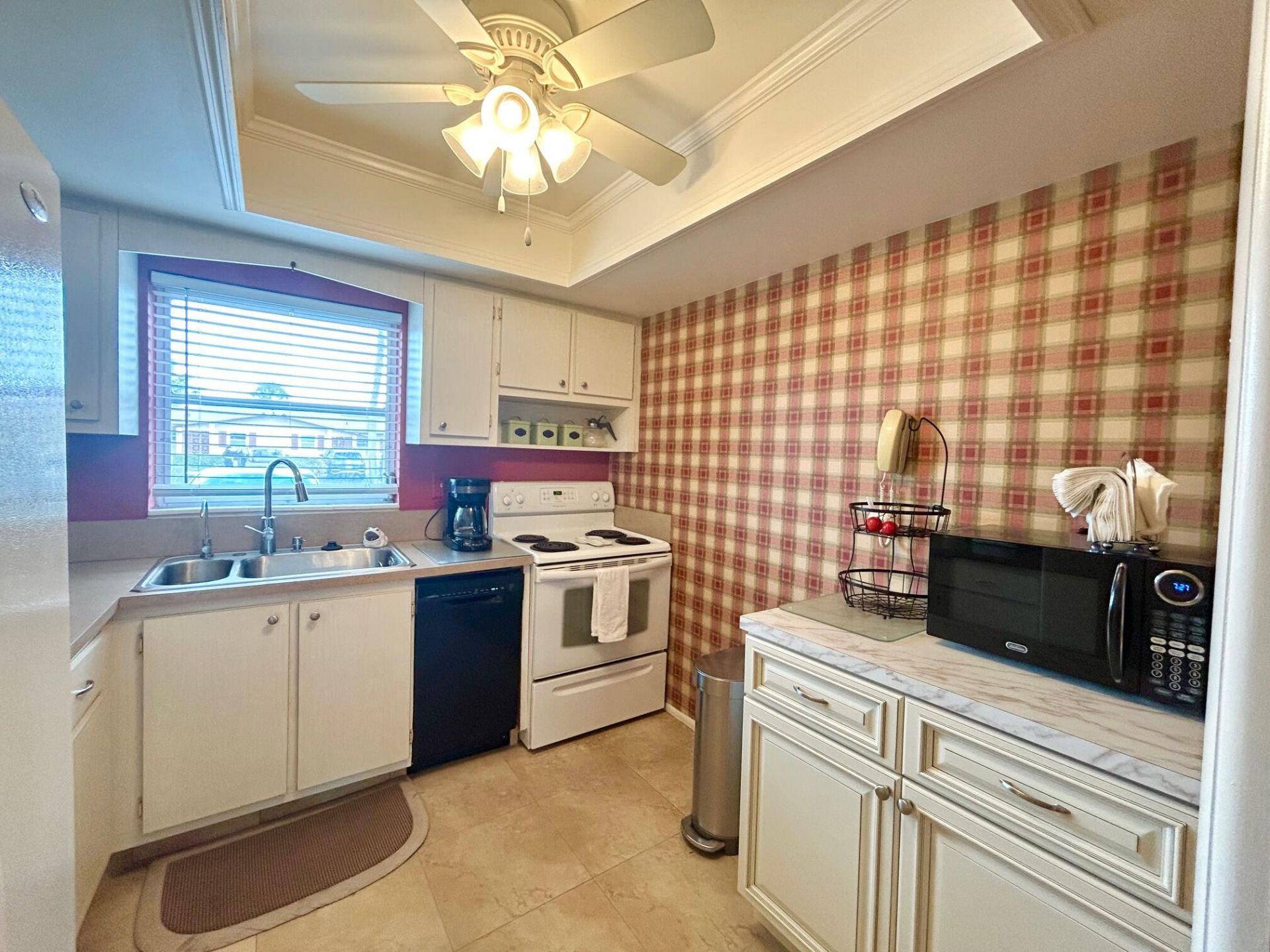 2990 Crosley Drive E, Unit G, West Palm Beach, FL 33415 Photo