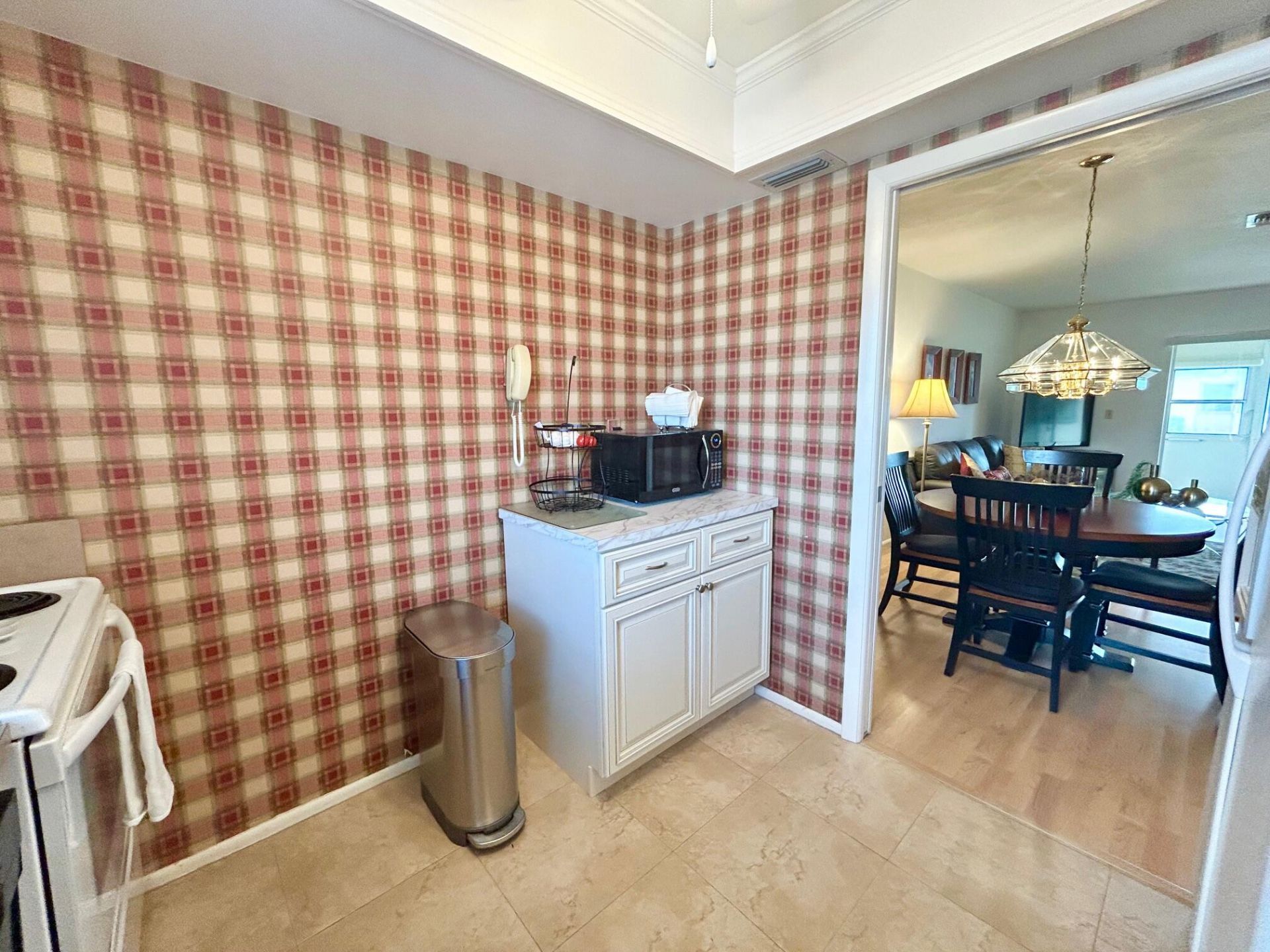 2990 Crosley Drive E, Unit G, West Palm Beach, FL 33415 Photo