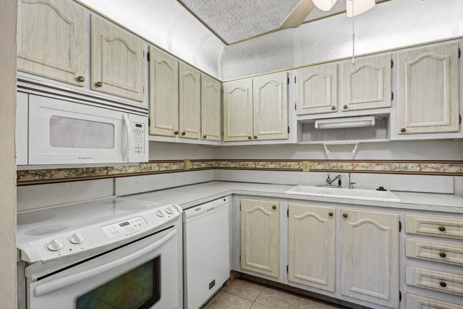 22805 SW 66th Avenue, Unit 206, Boca Raton, FL 33428 Photo