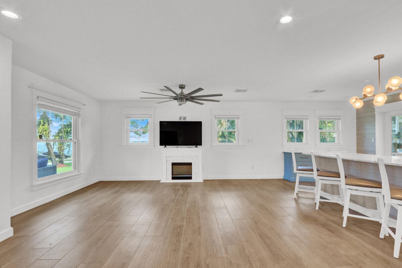 105 Main Street, Fort Pierce, FL 34982 Photo