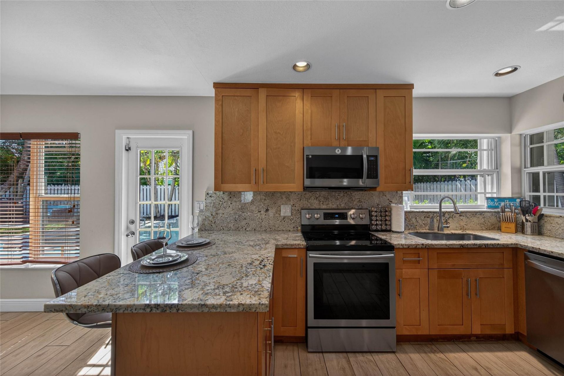 268 Hibiscus Avenue, Lauderdale by the Sea, FL 33308 Photo