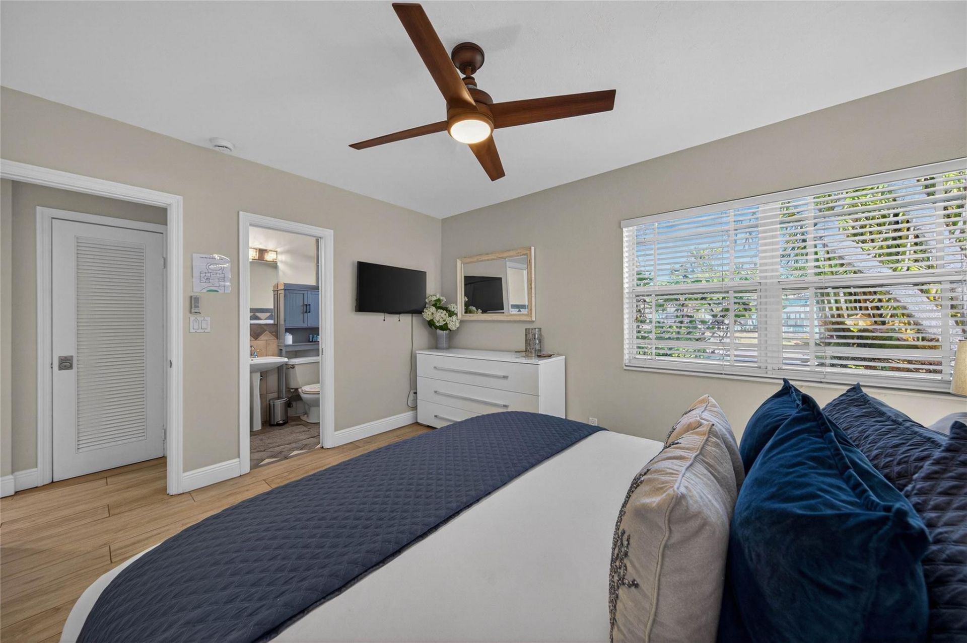 268 Hibiscus Avenue, Lauderdale by the Sea, FL 33308 Photo