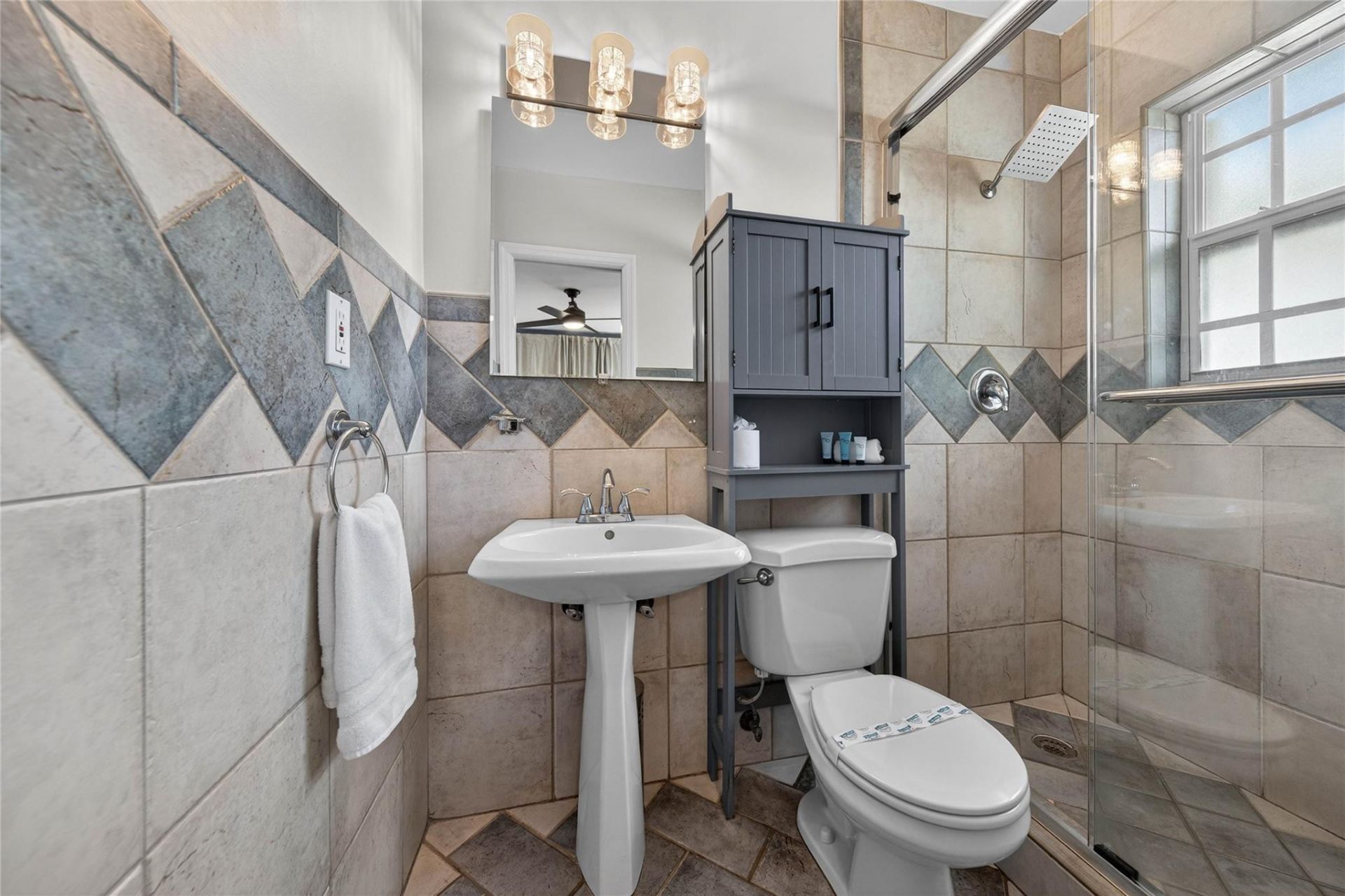 268 Hibiscus Avenue, Lauderdale by the Sea, FL 33308 Photo