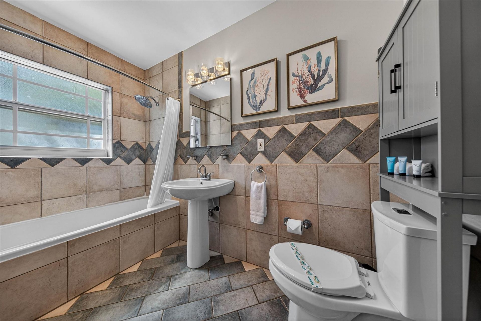 268 Hibiscus Avenue, Lauderdale by the Sea, FL 33308 Photo