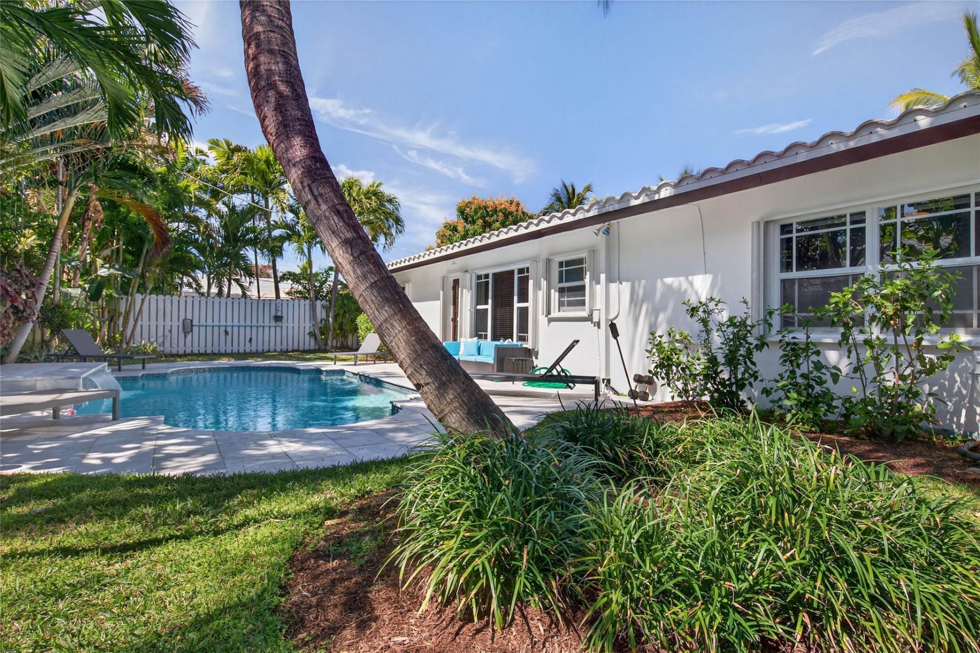 268 Hibiscus Avenue, Lauderdale by the Sea, FL 33308 Photo