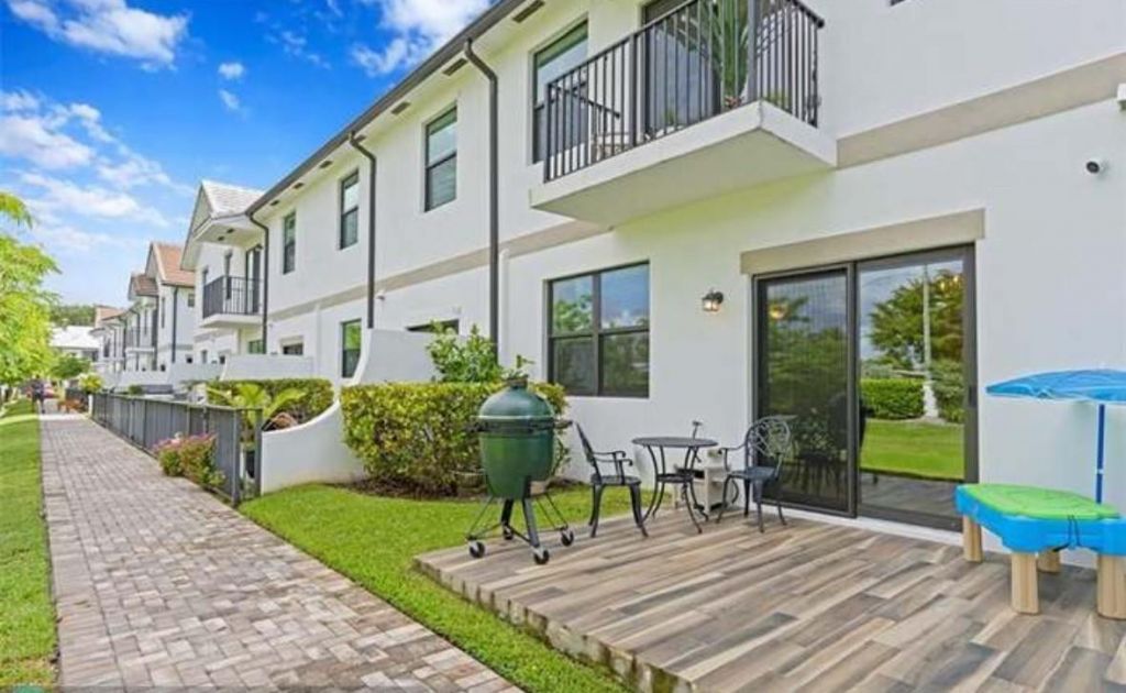 4507 E Aqua Bella Lane, Fort Lauderdale, FL 33312 Photo