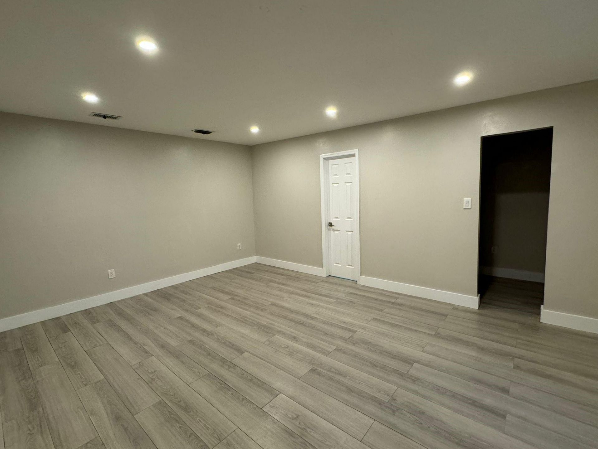 5141 NE 4th Avenue, Fort Lauderdale, FL 33334 Photo