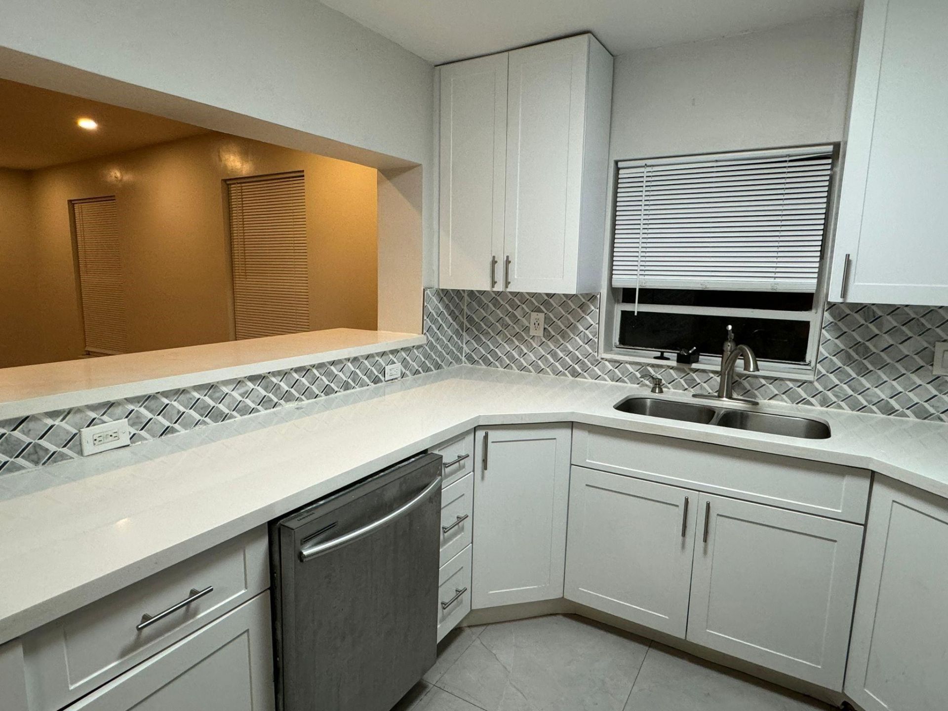 5141 NE 4th Avenue, Fort Lauderdale, FL 33334 Photo