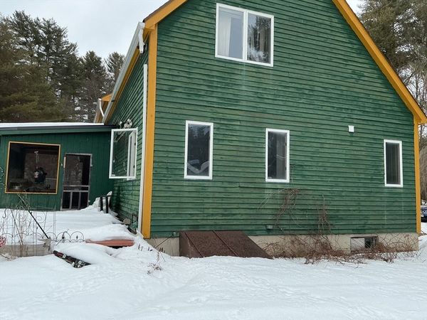 91 Old Poor Farm Rd, Ware, MA 01082