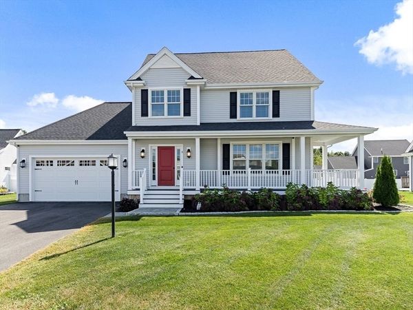 8 Bunker Ln, Lakeville, MA 02347