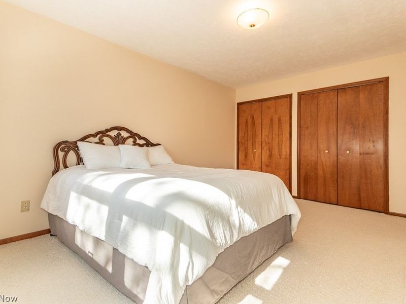 5034 Medhurst Avenue , Solon, OH 44139 Photo 22