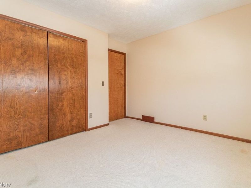 5034 Medhurst Avenue , Solon, OH 44139 Photo 27