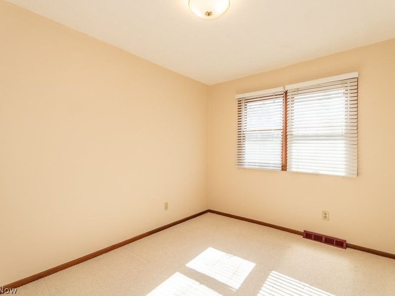 5034 Medhurst Avenue , Solon, OH 44139 Photo 29