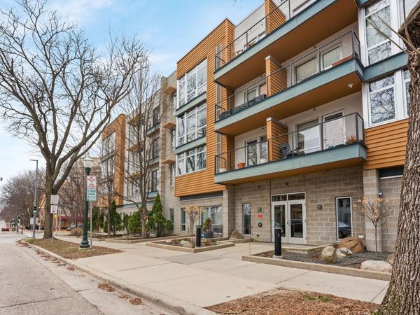 15 S Broom Street, Unit 404, Madison, WI 53703
